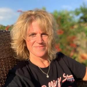 Meet your Posher, Christine